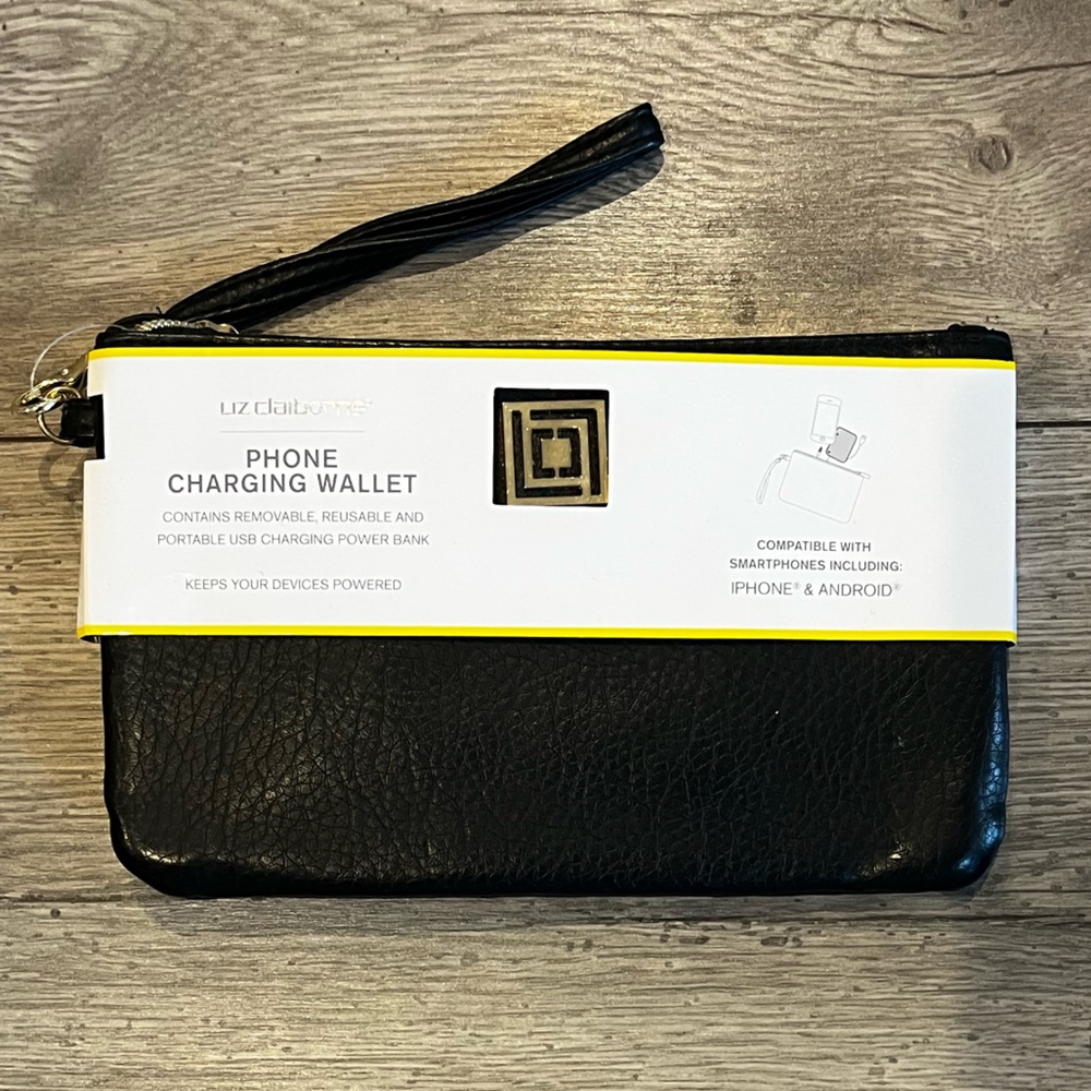 Liz Claiborne Phone Charging Wallet Black Pebble Wristlet iPhone Android NWT